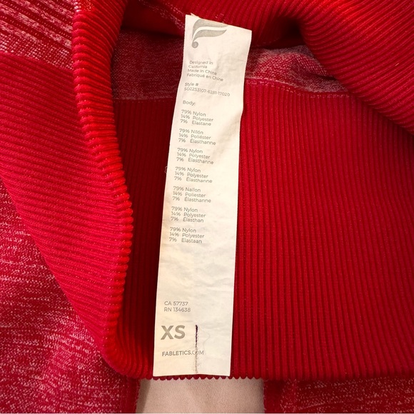 Fabletics Red Heathered Ribbed Detail Workout Activewear Shorts 6” Inseam XS - Picture 6 of 6